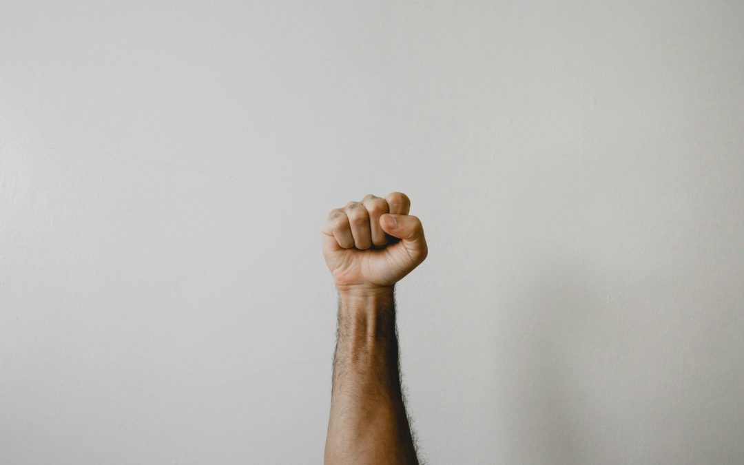 Dieu ne t’a pas oublié : Comment surmonter l’injustice et garder la foi